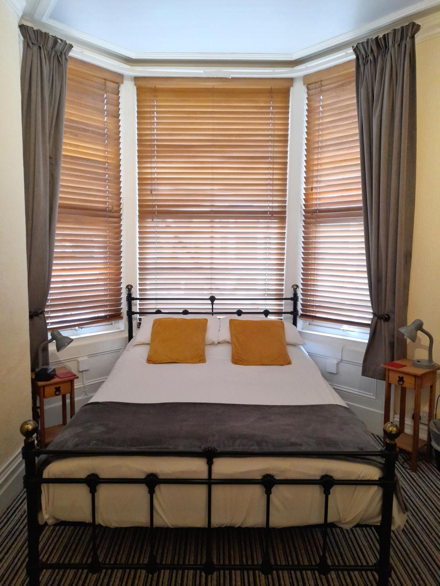 Phoenix Guest House بلاكبول الغرفة الصورة